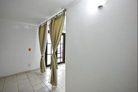 Casa para alugar com 1 quarto, 30m² em Jardim Maria Virginia, São Paulo