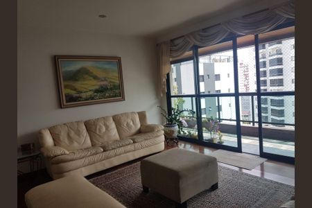 Apartamento à venda com 214m², 4 quartos e 4 vagas