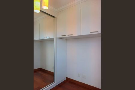 Apartamento à venda com 71m², 2 quartos e 2 vagas