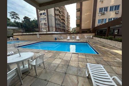 Apartamento para alugar com 90m², 3 quartos e 1 vagaÁrea comum - Piscina