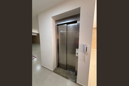 Apartamento à venda com 45m², 2 quartos e 1 vaga