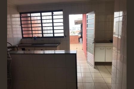 Casa à venda com 218m², 3 quartos e 2 vagas