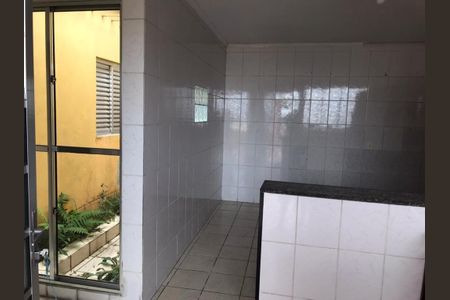 Casa à venda com 3 quartos, 218m² em Vila Palmares, São Caetano do Sul