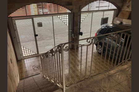 Casa à venda com 218m², 3 quartos e 2 vagas