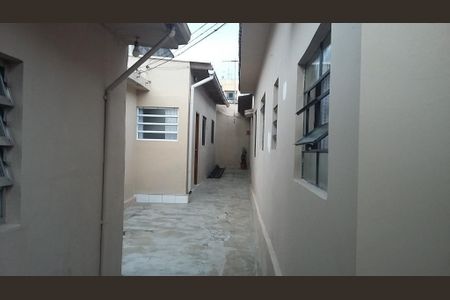 Casa à venda com 5 quartos, 182m² em Nova Gerti, São Caetano do Sul