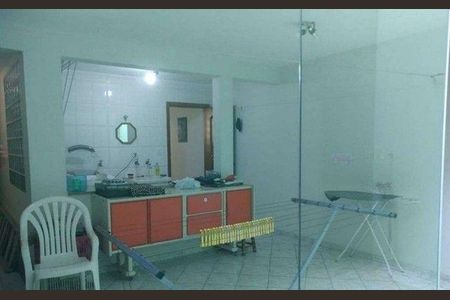 Casa à venda com 3 quartos, 201m² em Pinheirinho, Santo André