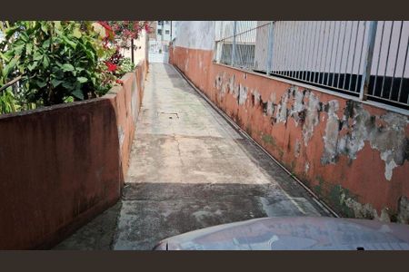 Casa à venda com 5 quartos, 250m² em Santa Maria, São Caetano do Sul