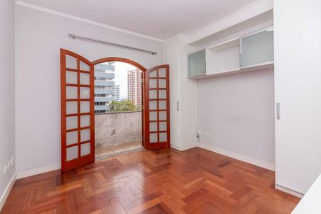 Casa à venda com 3 quartos, 207m² em Jardim Avelino, São Paulo