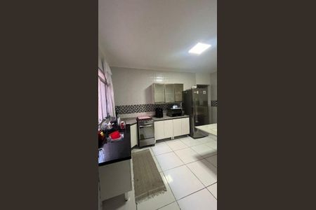 Casa à venda com 950m², 9 quartos e 3 vagas