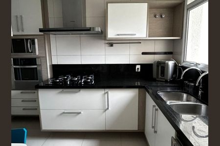 Apartamento para alugar com 3 quartos, 172m² em Vila Cordeiro, São Paulo