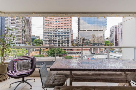 Apartamento para alugar com 4 quartos, 117m² em Jardim das Acacias, São Paulo