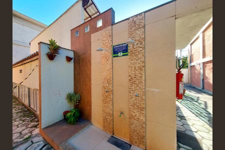 Apartamento para alugar com 69m², 3 quartos e sem vaga