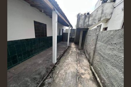 Casa à venda com 6 quartos, 360m² em Cachoeirinha, Belo Horizonte
