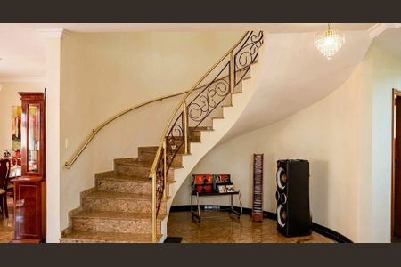 Casa para alugar com 4 quartos, 400m² em Residencial Doze (Alphaville), Santana de Parnaíba