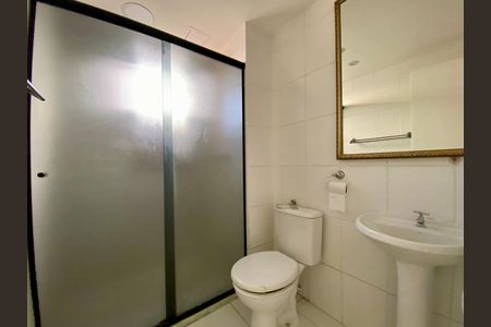 Apartamento para alugar com 49m², 2 quartos e 1 vaga Apartamento para alugar com 49m², 2 quartos e 1 vagaBanheiro