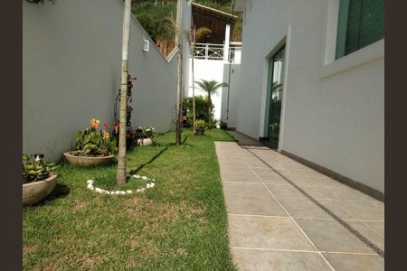 Casa para alugar com 391m², 4 quartos e 4 vagas