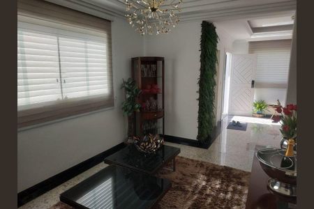 Casa para alugar com 4 quartos, 391m² em Diamante, Belo Horizonte