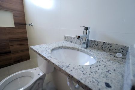 Apartamento à venda com 54m², 2 quartos e 2 vagas Apartamento à venda com 54m², 2 quartos e 2 vagasBanheiro