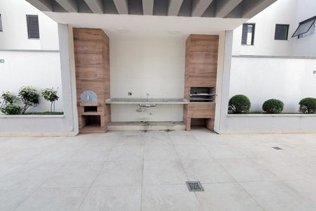 Apartamento à venda com 54m², 2 quartos e 2 vagas Apartamento à venda com 54m², 2 quartos e 2 vagasÁrea comum - Churrasqueira