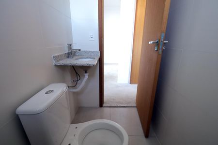 Apartamento à venda com 54m², 2 quartos e 2 vagas Apartamento à venda com 54m², 2 quartos e 2 vagasBanheiro