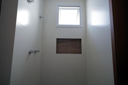 Apartamento à venda com 54m², 2 quartos e 2 vagas Apartamento à venda com 54m², 2 quartos e 2 vagasBanheiro Suíte