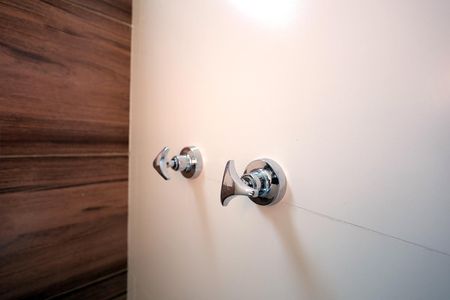 Apartamento à venda com 54m², 2 quartos e 2 vagas Apartamento à venda com 54m², 2 quartos e 2 vagasBanheiro