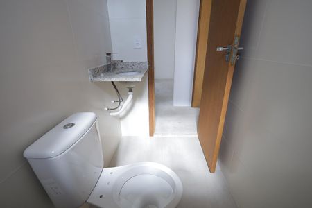 Apartamento à venda com 54m², 2 quartos e 2 vagas Apartamento à venda com 54m², 2 quartos e 2 vagasBanheiro