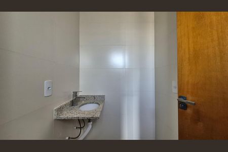 Apartamento à venda com 54m², 2 quartos e 2 vagas Apartamento à venda com 54m², 2 quartos e 2 vagasBanheiro da suíte