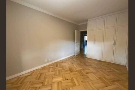 Casa à venda com 4 quartos, 507m² em Tamboré, Santana de Parnaíba