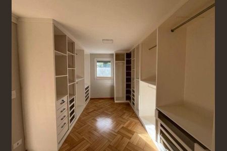 Casa à venda com 4 quartos, 507m² em Tamboré, Santana de Parnaíba