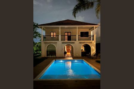 Casa à venda com 640m², 4 quartos e 4 vagas