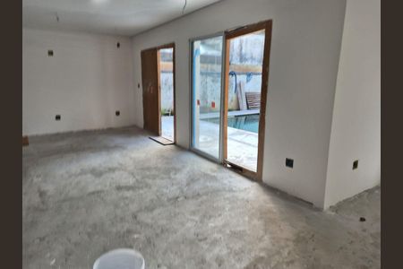 Casa à venda com 5 quartos, 350m² em Alphaville Empresarial, Barueri
