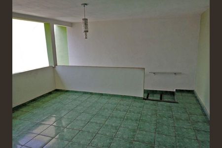 Casa à venda com 2 quartos, 220m² em Jardim Libano, São Paulo
