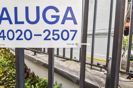 Apartamento para alugar com 47m², 1 quarto e 1 vaga Apartamento para alugar com 47m², 1 quarto e 1 vagaPlaca