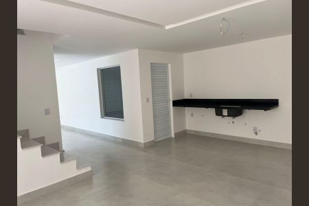 Casa de condomínio à venda com 220m², 4 quartos e 2 vagas