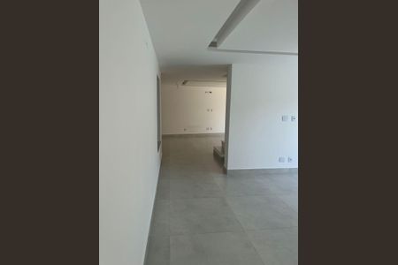 Casa de condomínio à venda com 220m², 4 quartos e 2 vagas