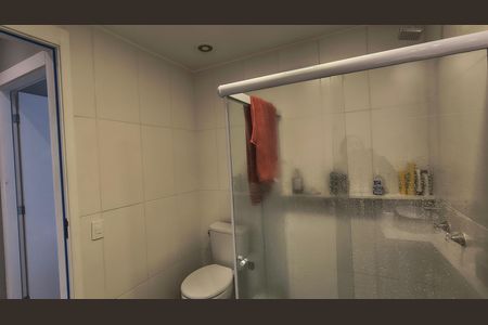 Apartamento à venda com 108m², 2 quartos e 1 vaga Apartamento à venda com 108m², 2 quartos e 1 vagaBanheiro