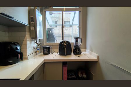 Apartamento à venda com 108m², 2 quartos e 1 vaga Apartamento à venda com 108m², 2 quartos e 1 vagaCozinha e Área de Serviço