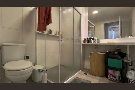 Apartamento à venda com 108m², 2 quartos e 1 vaga Apartamento à venda com 108m², 2 quartos e 1 vagaBanheiro