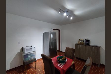 Casa à venda com 101m², 2 quartos e 1 vaga Casa à venda com 101m², 2 quartos e 1 vagaCozinha - Armários