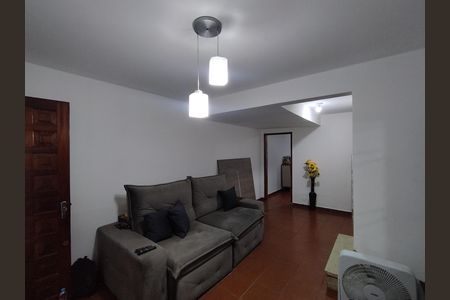 Casa à venda com 101m², 2 quartos e 1 vaga Casa à venda com 101m², 2 quartos e 1 vagaSala