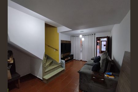 Casa à venda com 101m², 2 quartos e 1 vaga Casa à venda com 101m², 2 quartos e 1 vagaSala