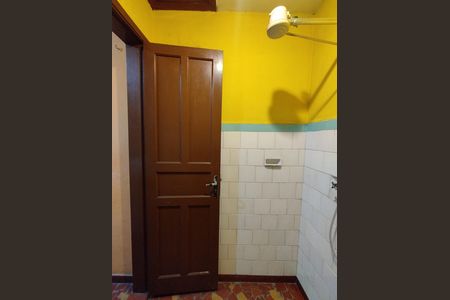 Casa à venda com 101m², 2 quartos e 1 vaga Casa à venda com 101m², 2 quartos e 1 vagaBanheiro - torneira