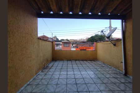 Casa à venda com 101m², 2 quartos e 1 vaga Casa à venda com 101m², 2 quartos e 1 vagaVaranda