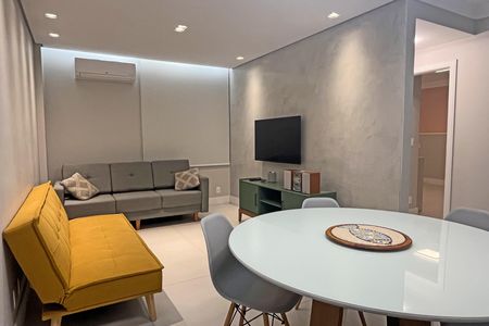 Sala de apartamento para alugar com 1 quarto, 58m² em Pompéia, Santos