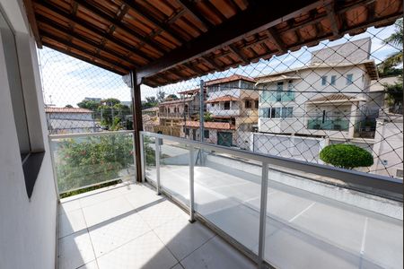 Casa para alugar com 4 quartos, 200m² em Bairro da Glória, Contagem