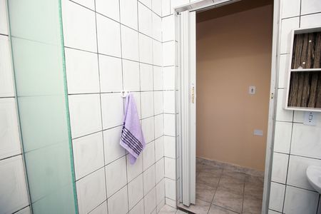 Casa à venda com 185m², 1 quarto e 2 vagas Casa à venda com 185m², 1 quarto e 2 vagasBanheiro