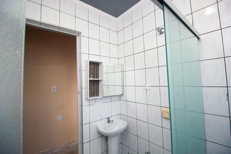 Casa à venda com 185m², 1 quarto e 2 vagas Casa à venda com 185m², 1 quarto e 2 vagasBanheiro