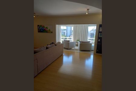 Apartamento à venda com 151m², 3 quartos e 2 vagas Apartamento à venda com 151m², 3 quartos e 2 vagasSala