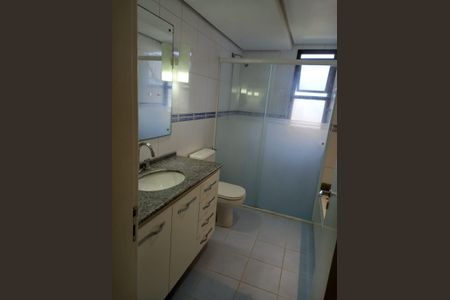 Apartamento à venda com 151m², 3 quartos e 2 vagas Apartamento à venda com 151m², 3 quartos e 2 vagasBanheiro social